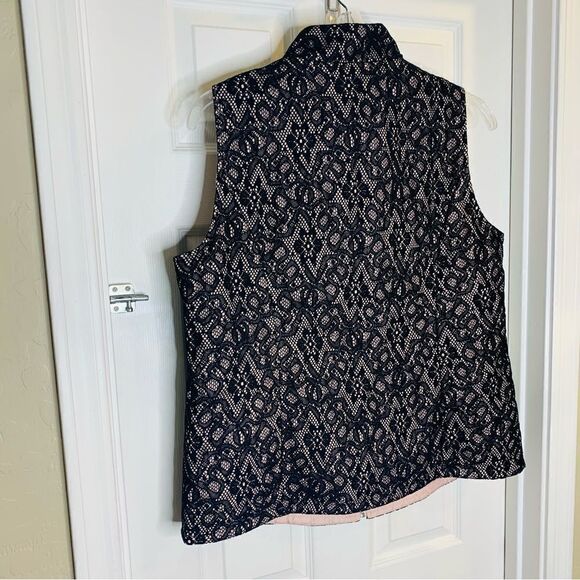 Zenergy by Chicos Black Lace and Pale Pink Vest Size 2-Chicos Size Medium - Picture 4 of 10